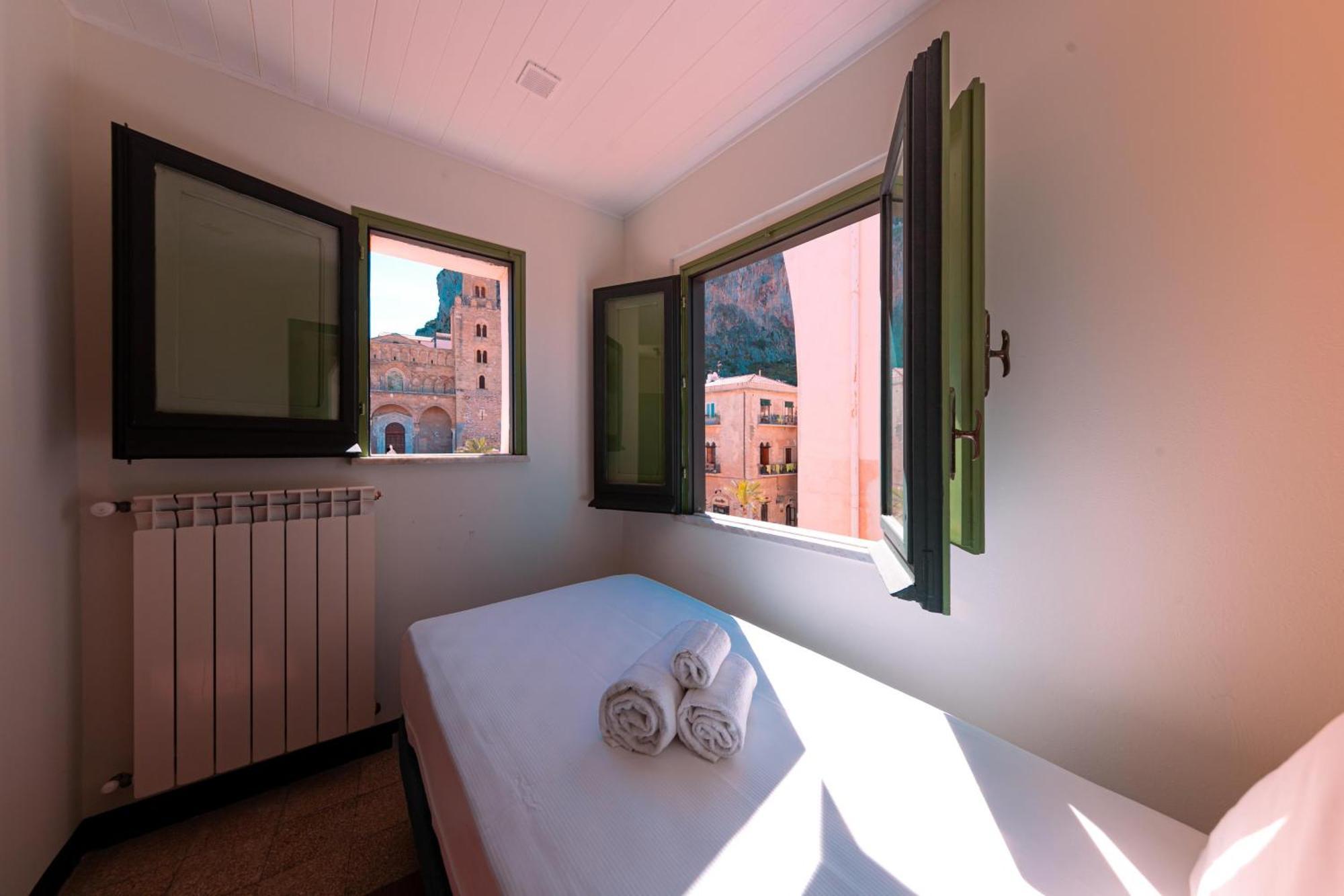 Palazzo Villelmi Couette-café Cefalù