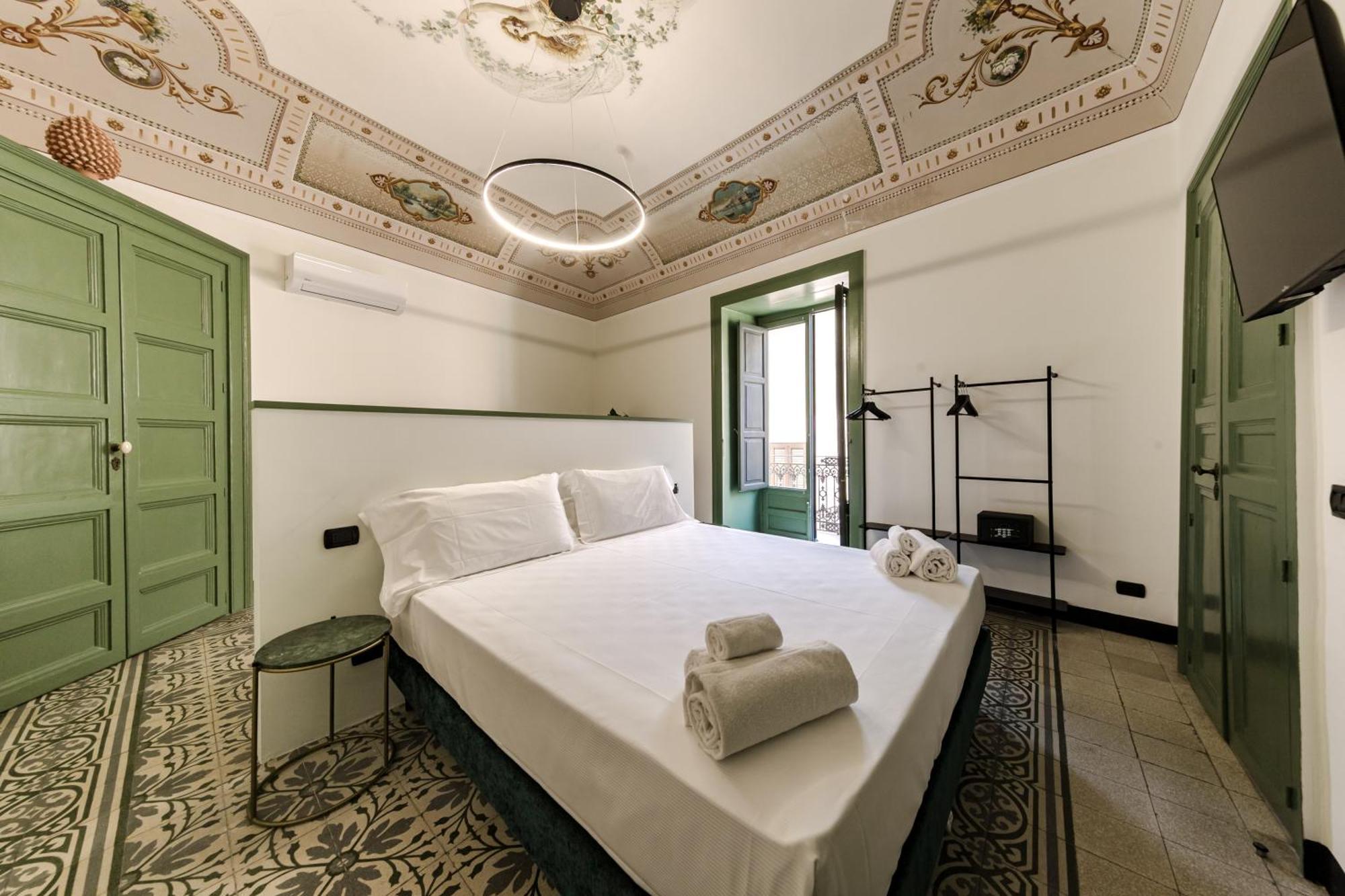Couette-café Palazzo Villelmi 2*